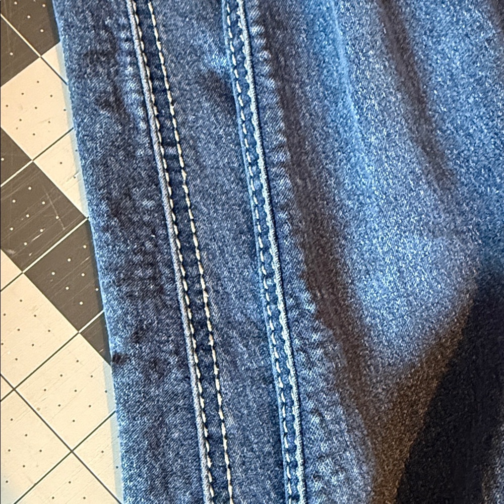 Soundgirl Blue Boot Cut Jeans with Silver Embellishments size 5 - Picture 13 of 13